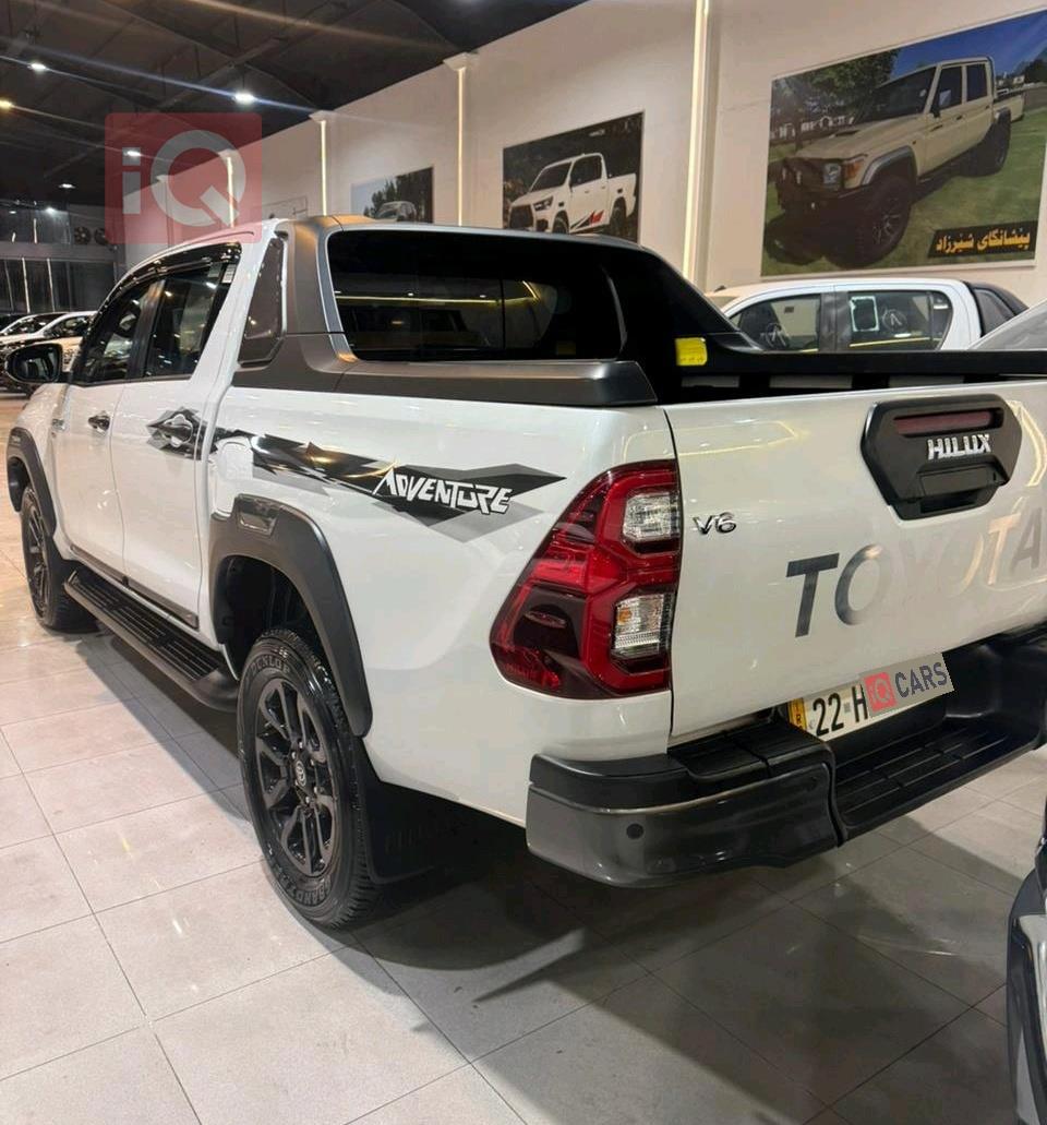 Toyota Hilux